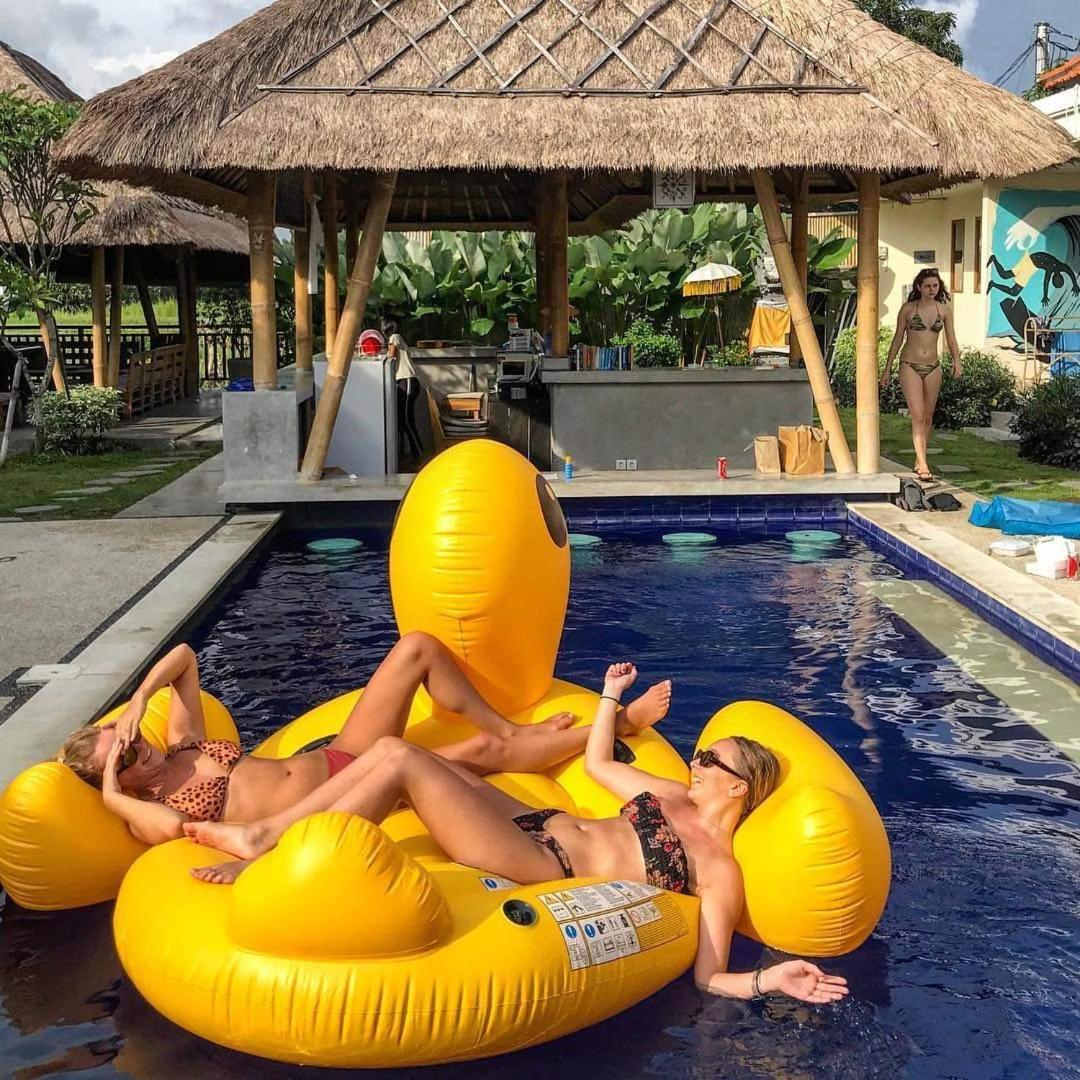 Castaway Hostel Canggu Exterior foto